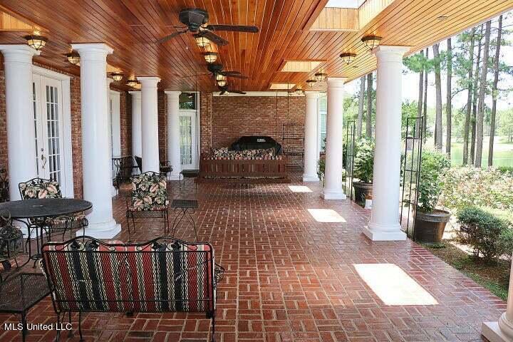 51 Spencer Cove Property Photo 35