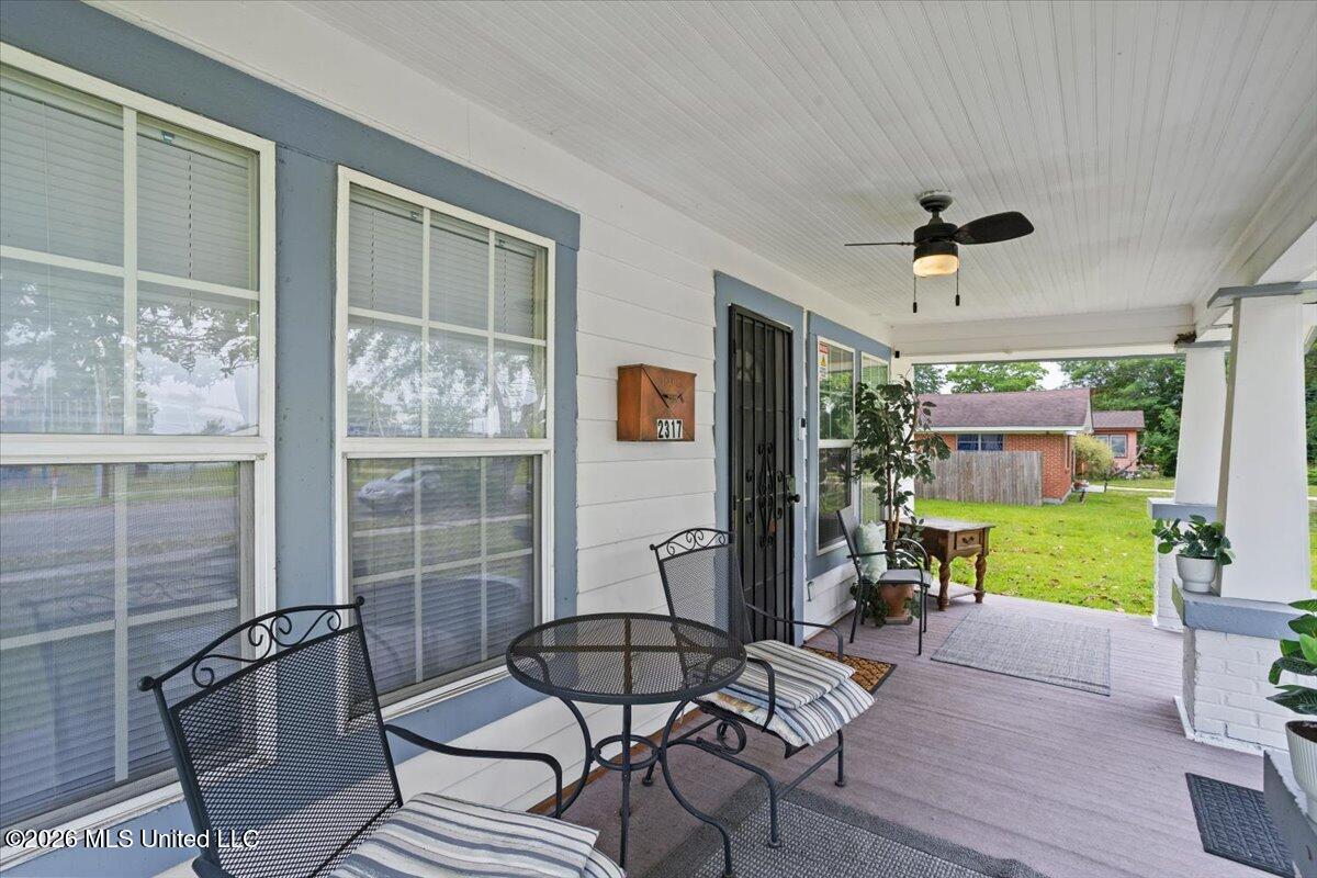 2317 30th Street Property Photo 5