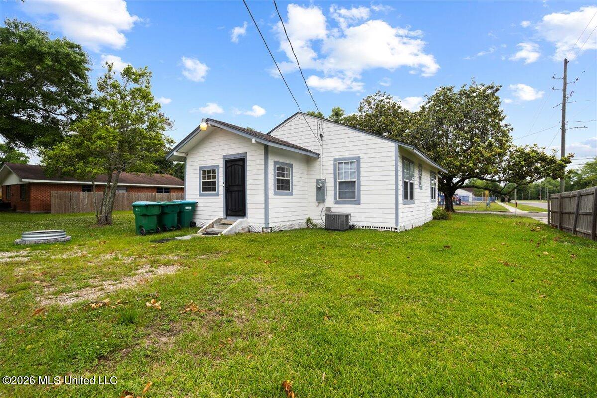 2317 30th Street Property Photo 35