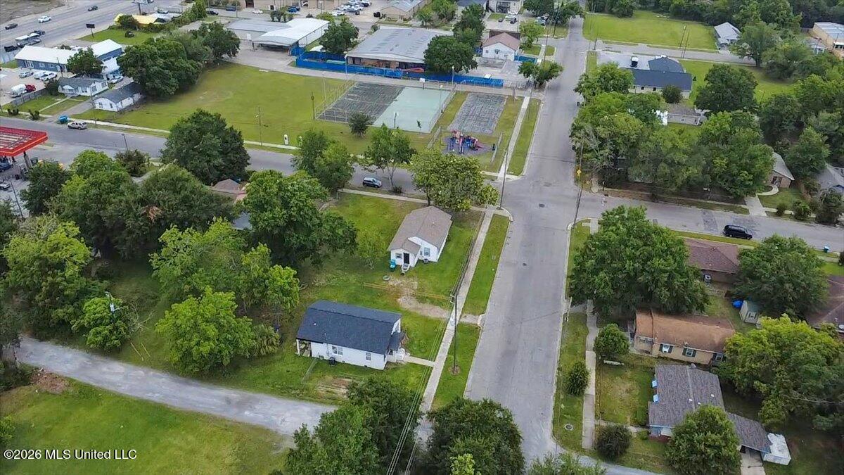 2317 30th Street Property Photo 40