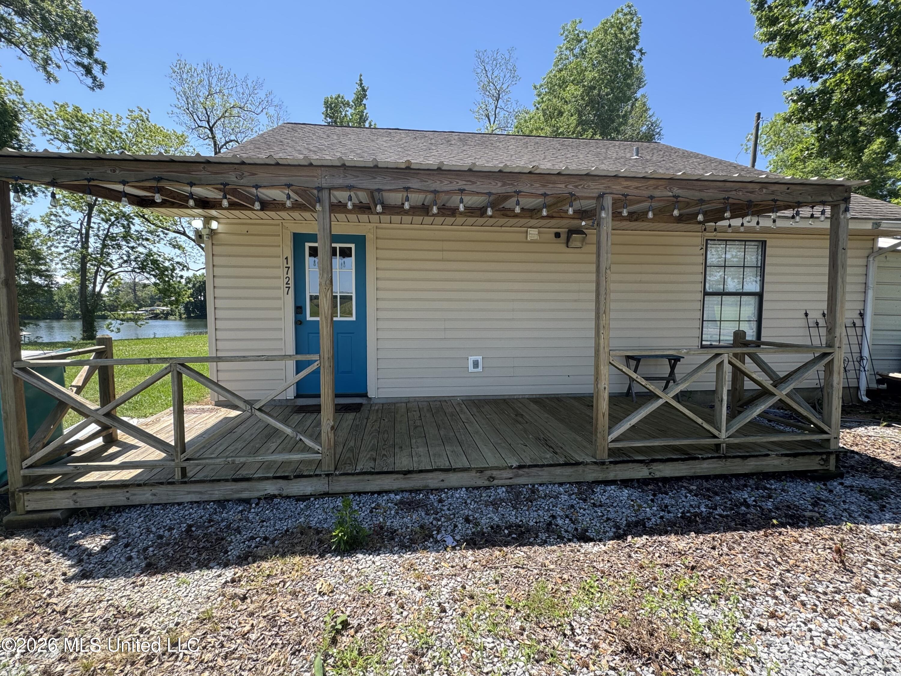 1727 Church Road Property Photo 1