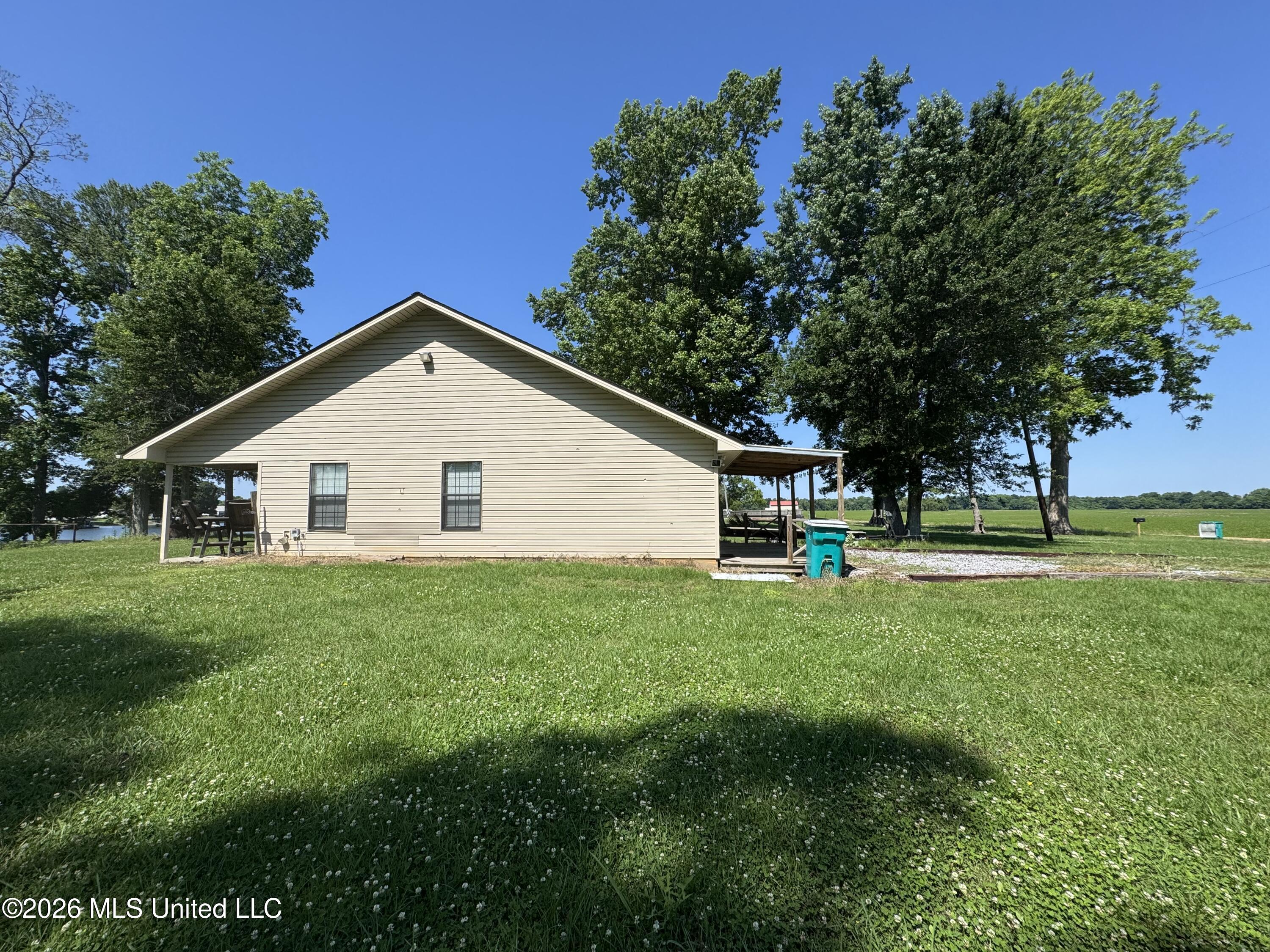1727 Church Road Property Photo 2