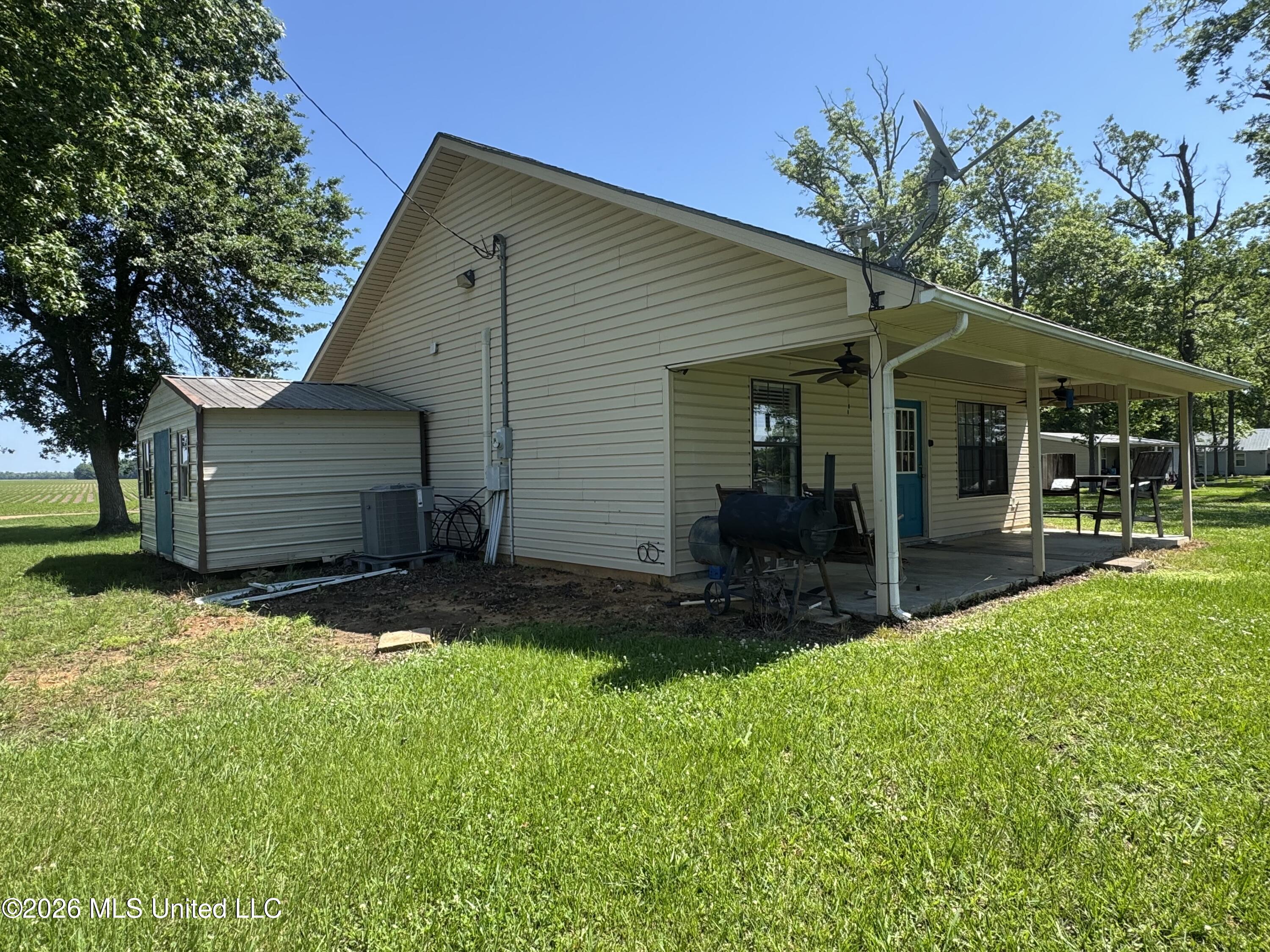 1727 Church Road Property Photo 6