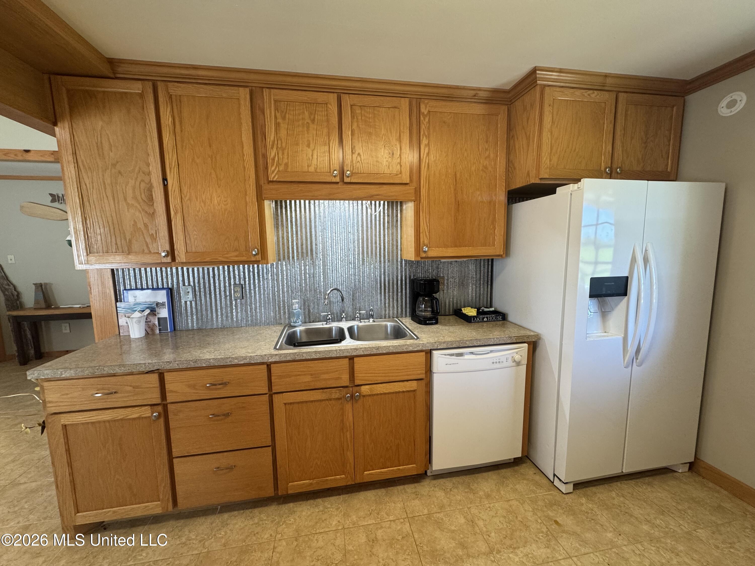 1727 Church Road Property Photo 12