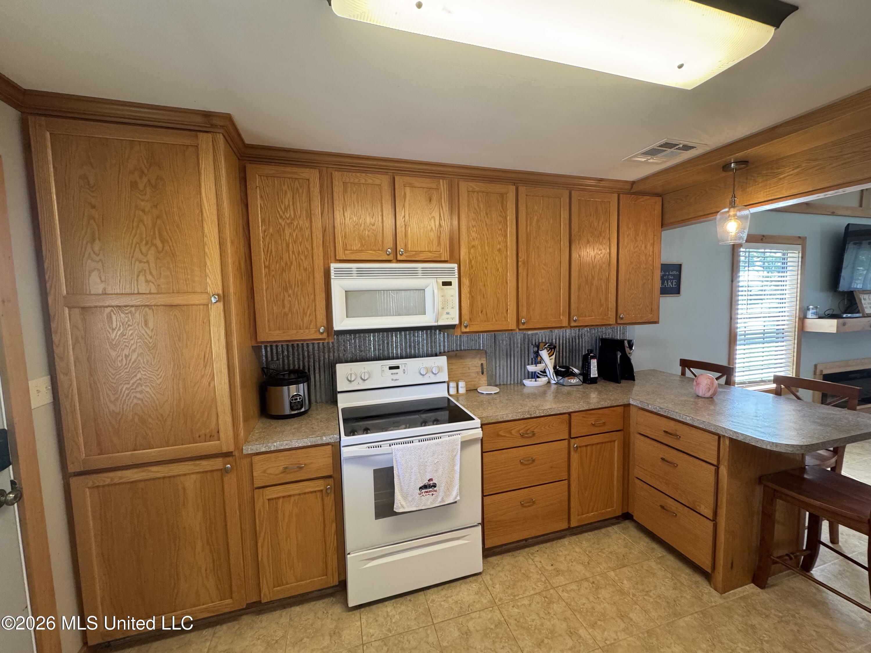 1727 Church Road Property Photo 13