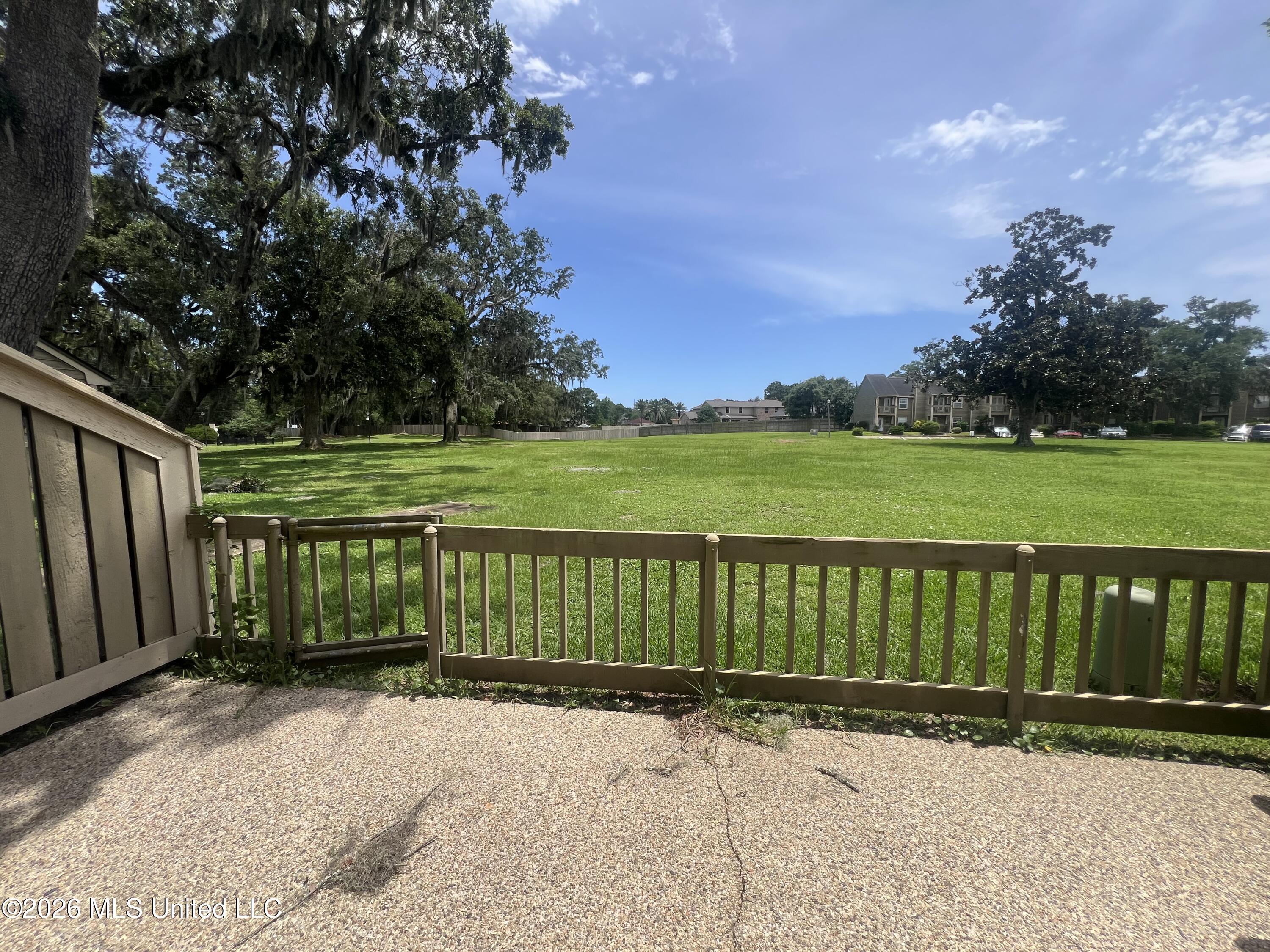 495 Popps Ferry Road Property Photo 24
