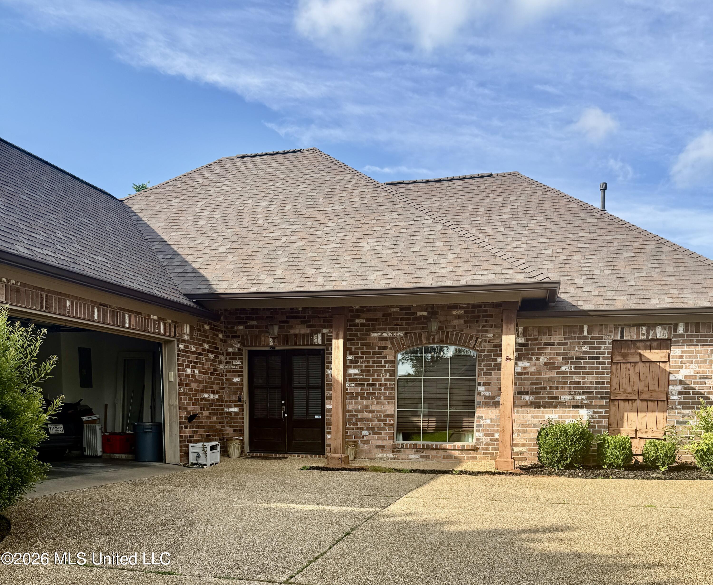 302 Pinecone Cove Property Photo 6