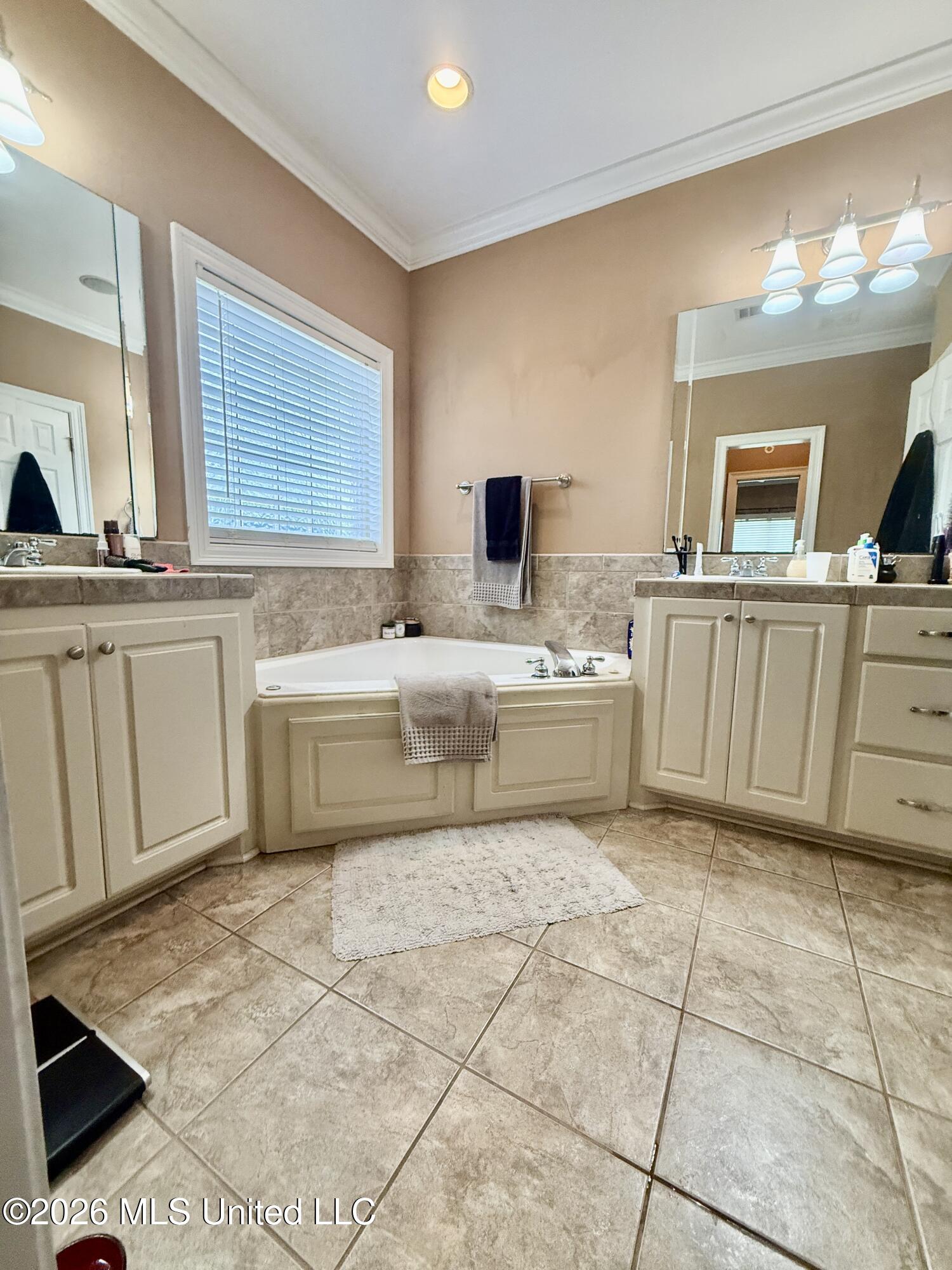 302 Pinecone Cove Property Photo 25