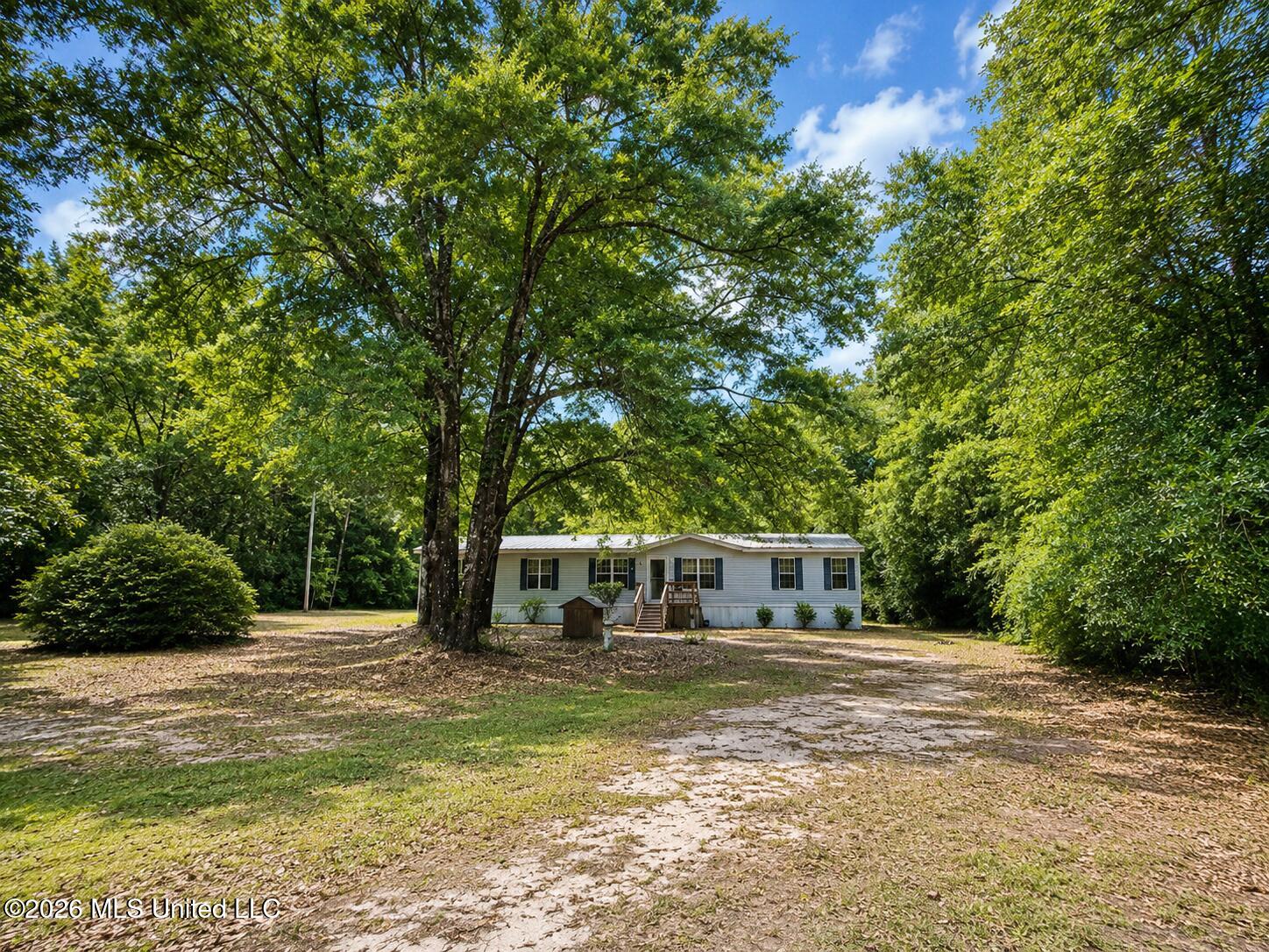 15159 Sara Lane Property Photo 1