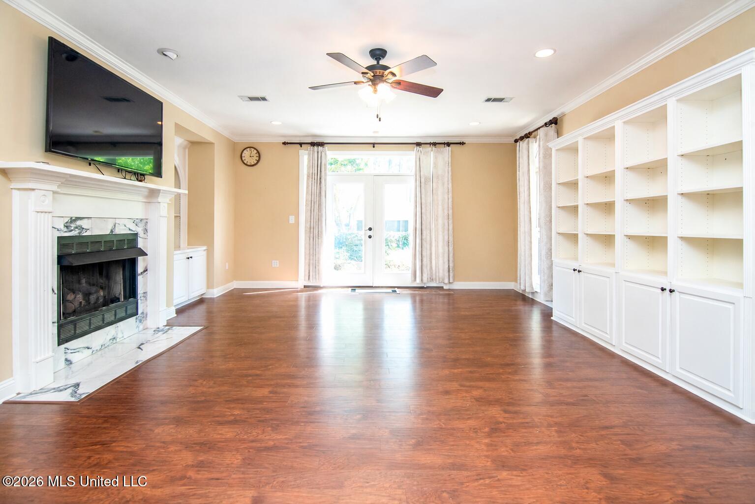 10 Moss Point Road Property Photo 11