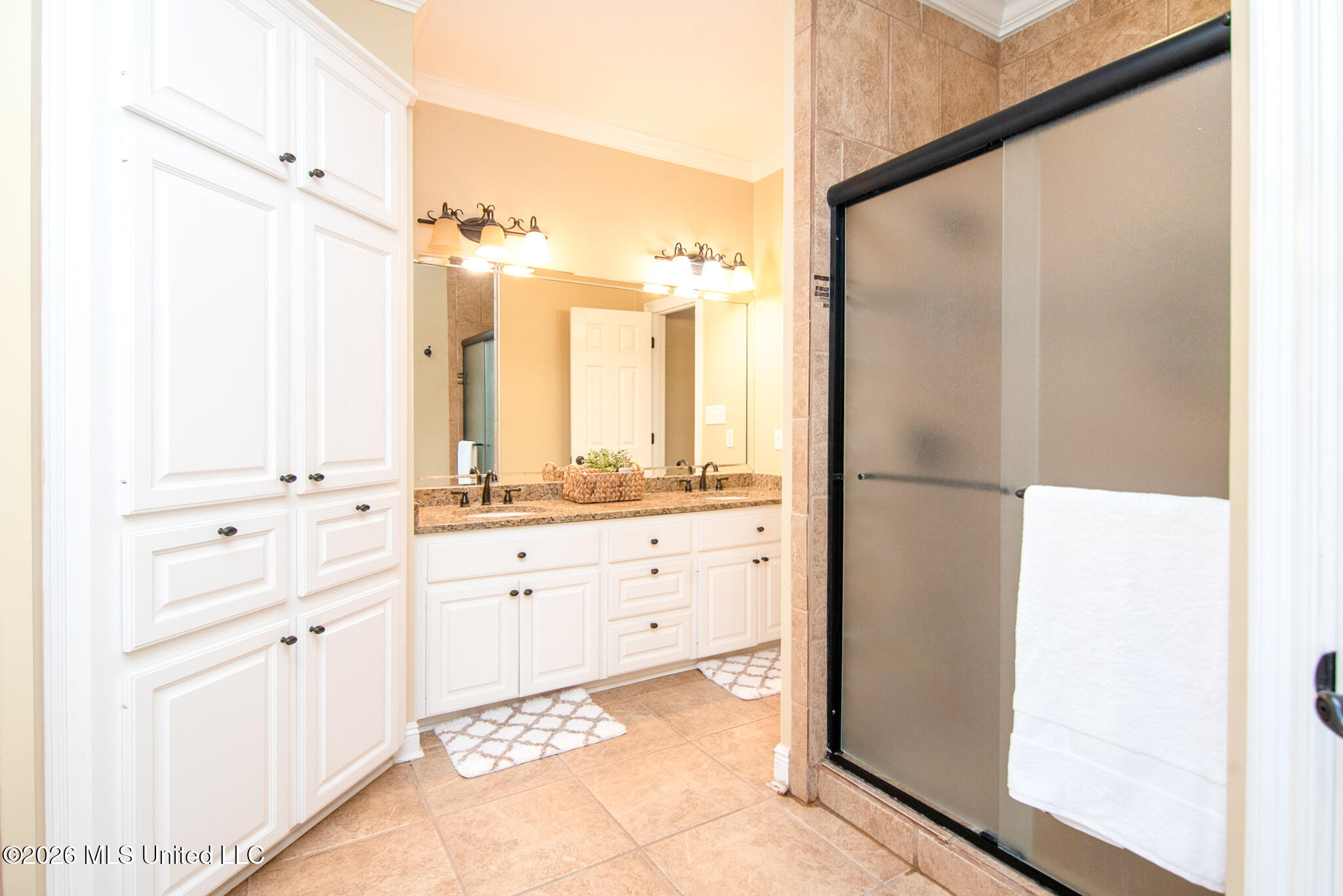 10 Moss Point Road Property Photo 22