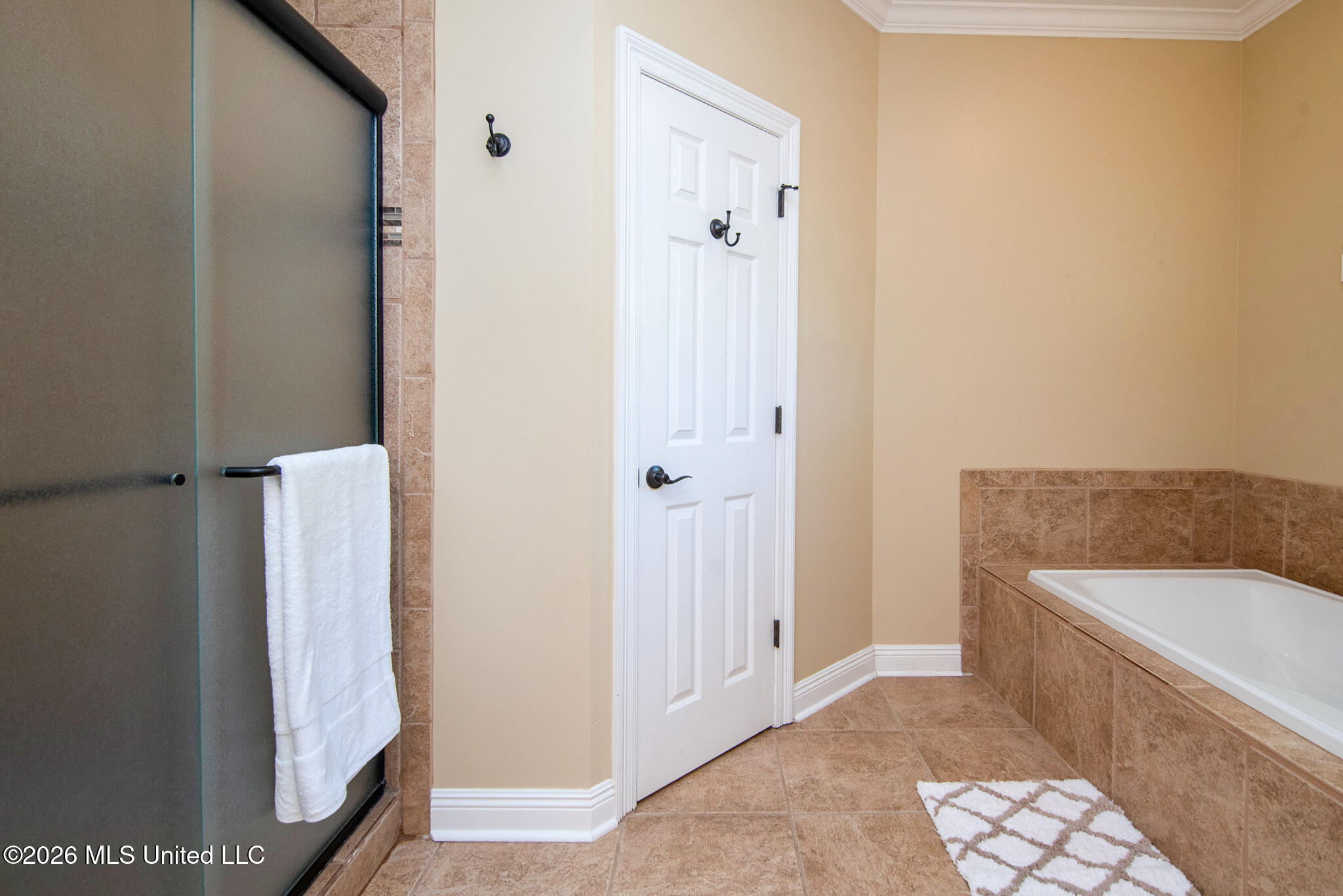 10 Moss Point Road Property Photo 24