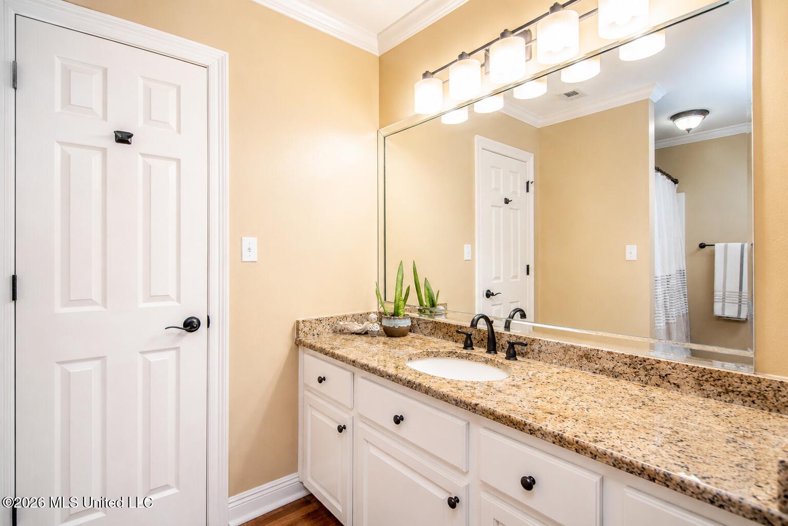 10 Moss Point Road Property Photo 29