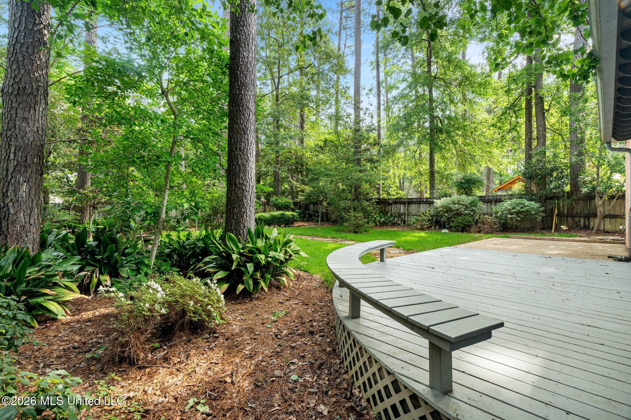 10 Moss Point Road Property Photo 36