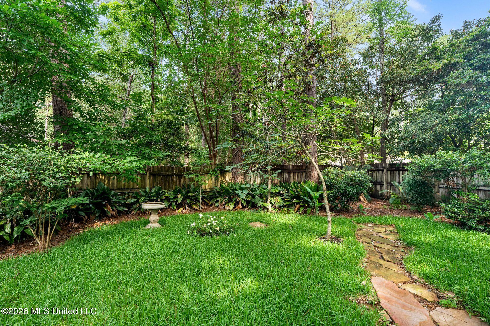 10 Moss Point Road Property Photo 38