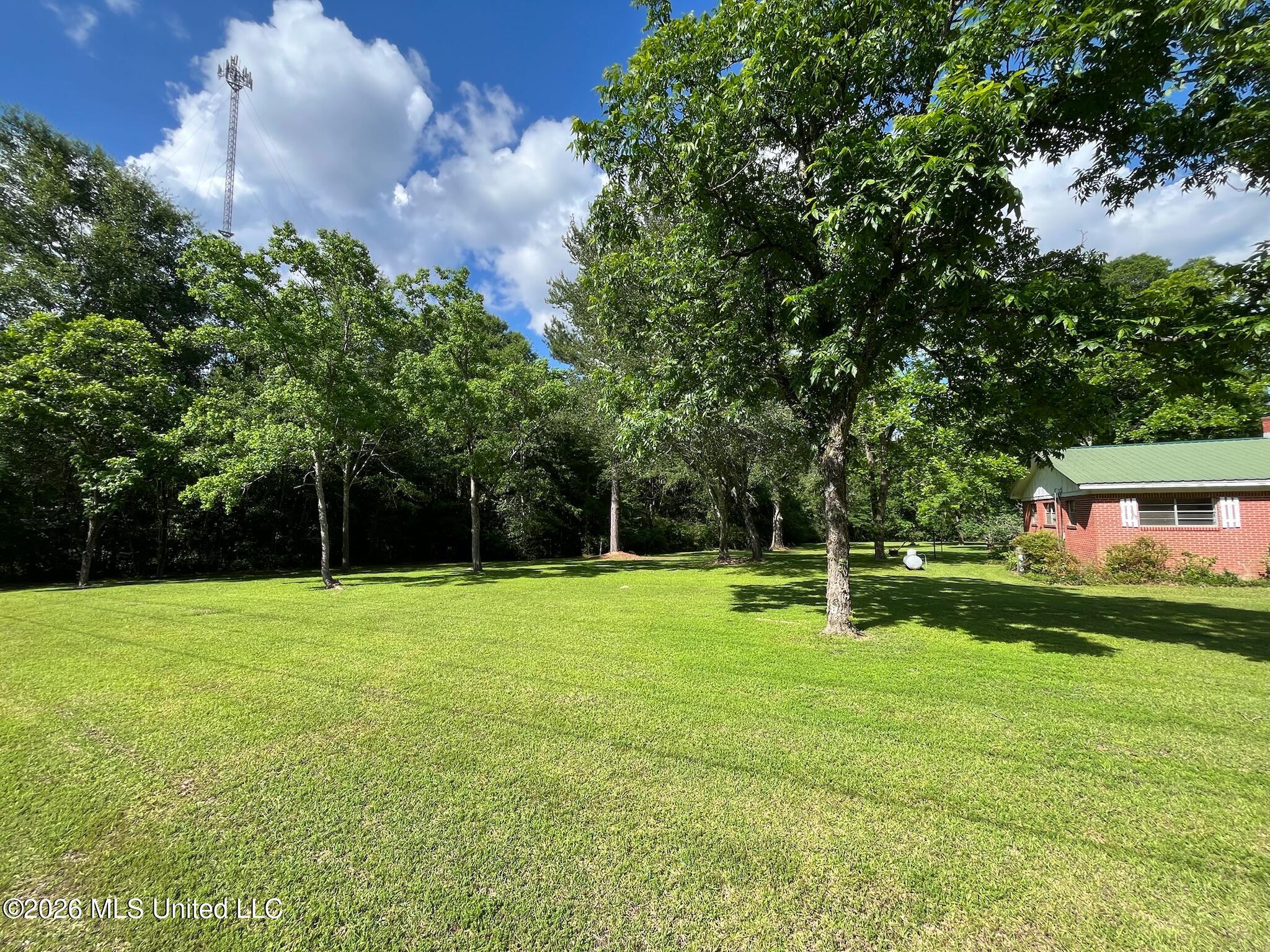 1807 Highway 15 Property Photo 2