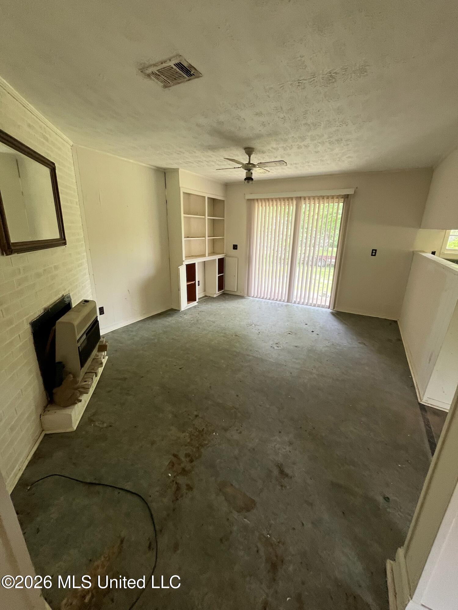 1807 Highway 15 Property Photo 9