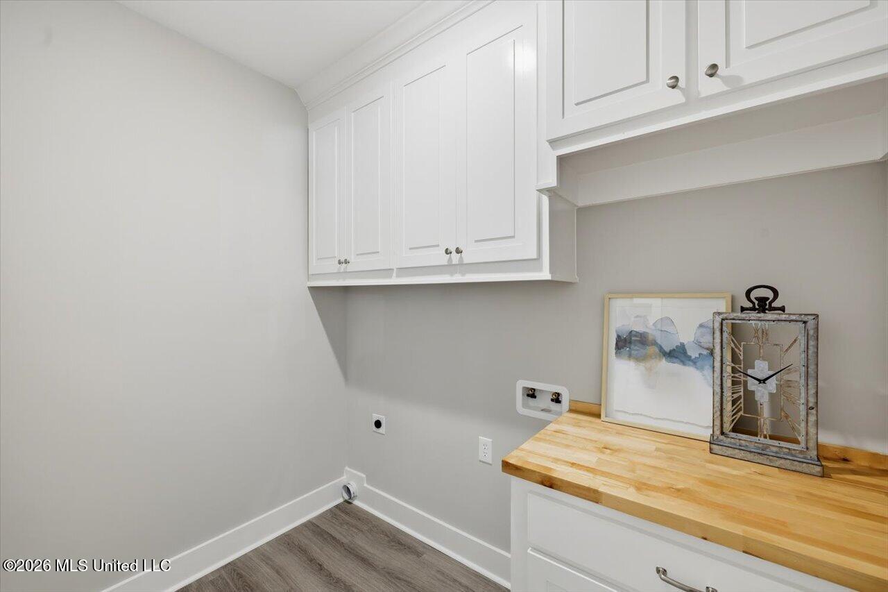 218 New Haven Lane Property Photo 13