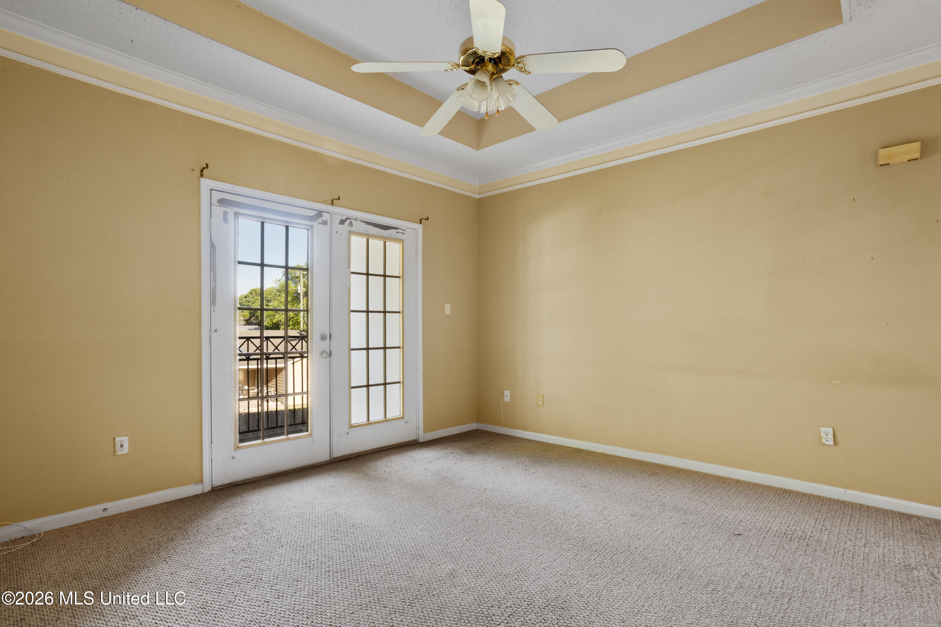 2252 Beach Drive Property Photo 6