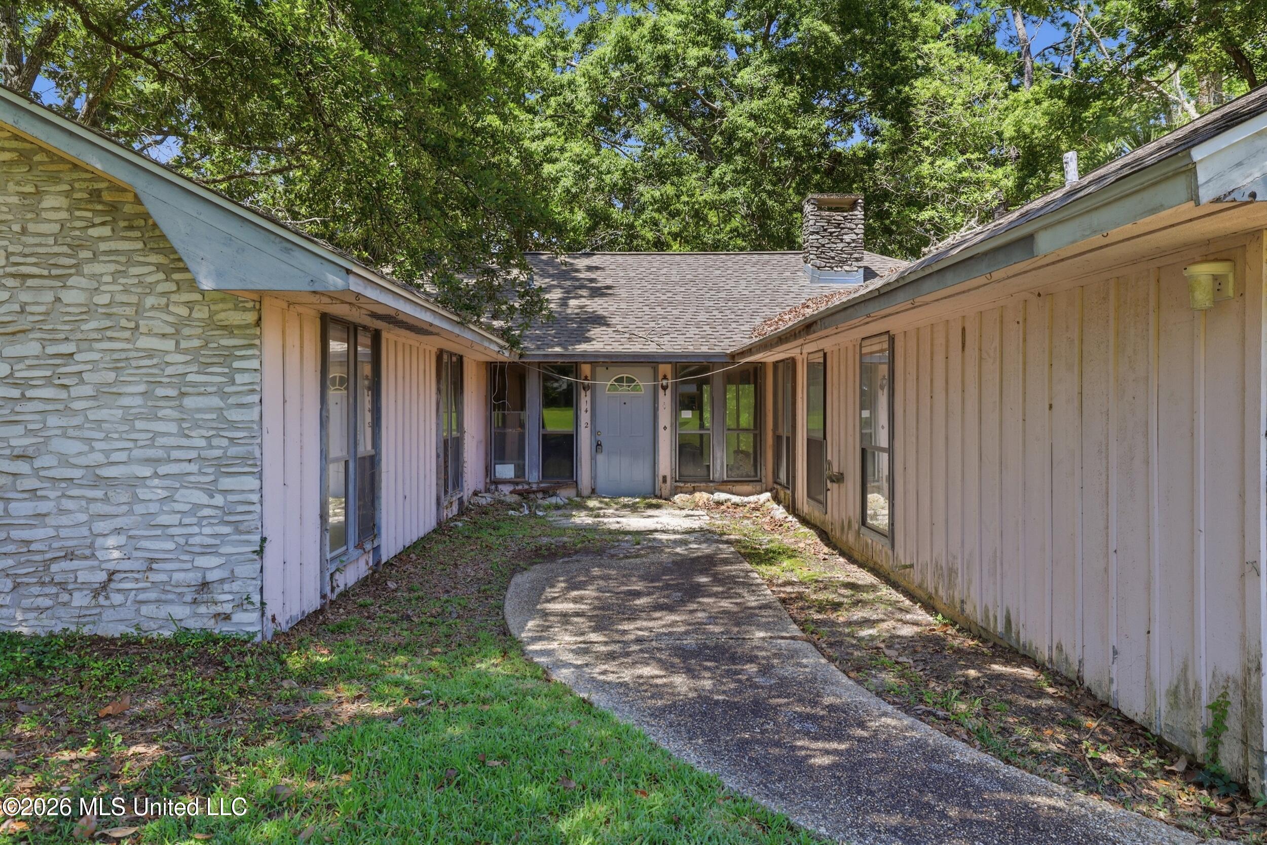 1432 Sioux Bayou Drive Property Photo 2