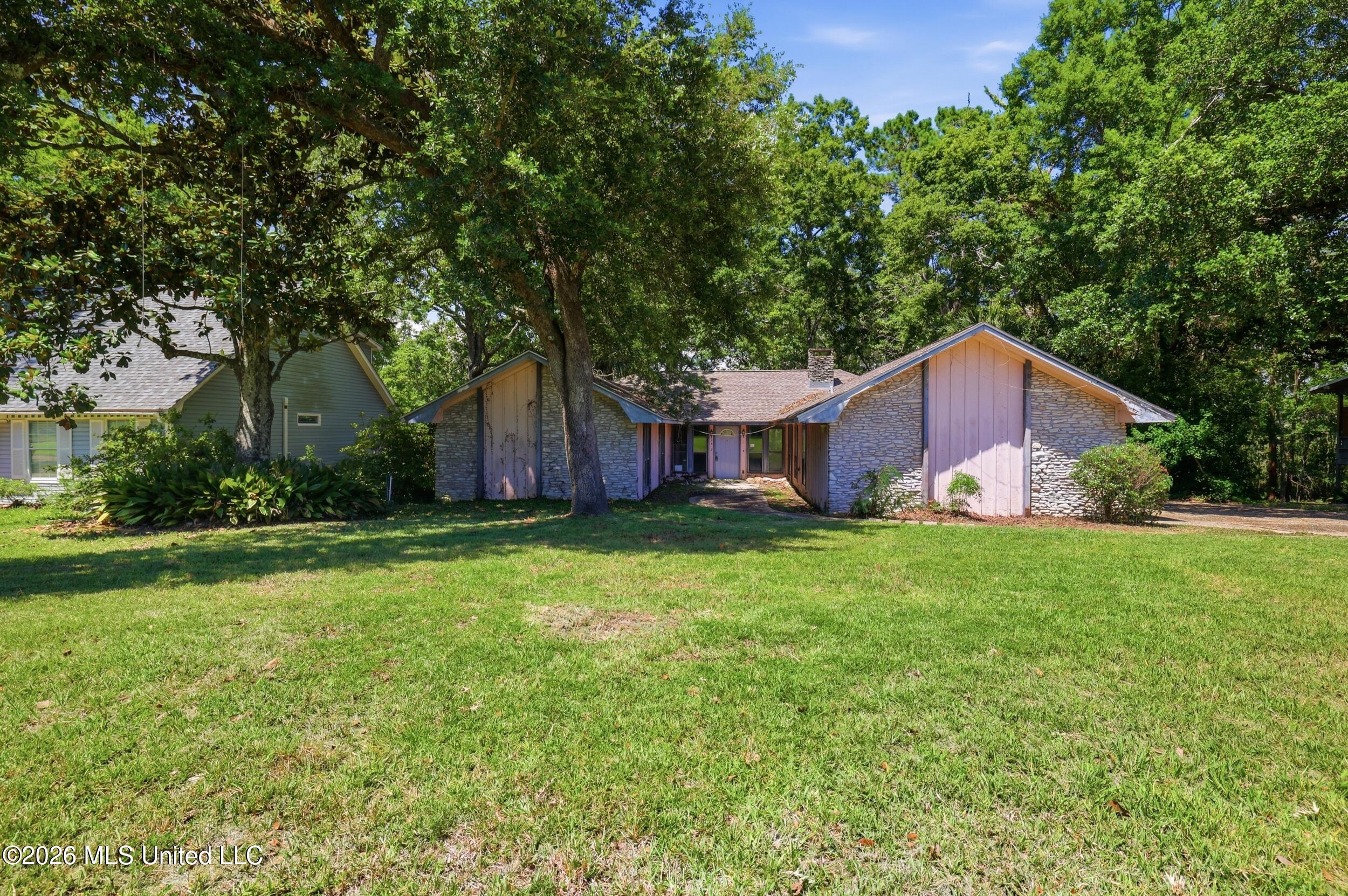 1432 Sioux Bayou Drive Property Photo 4