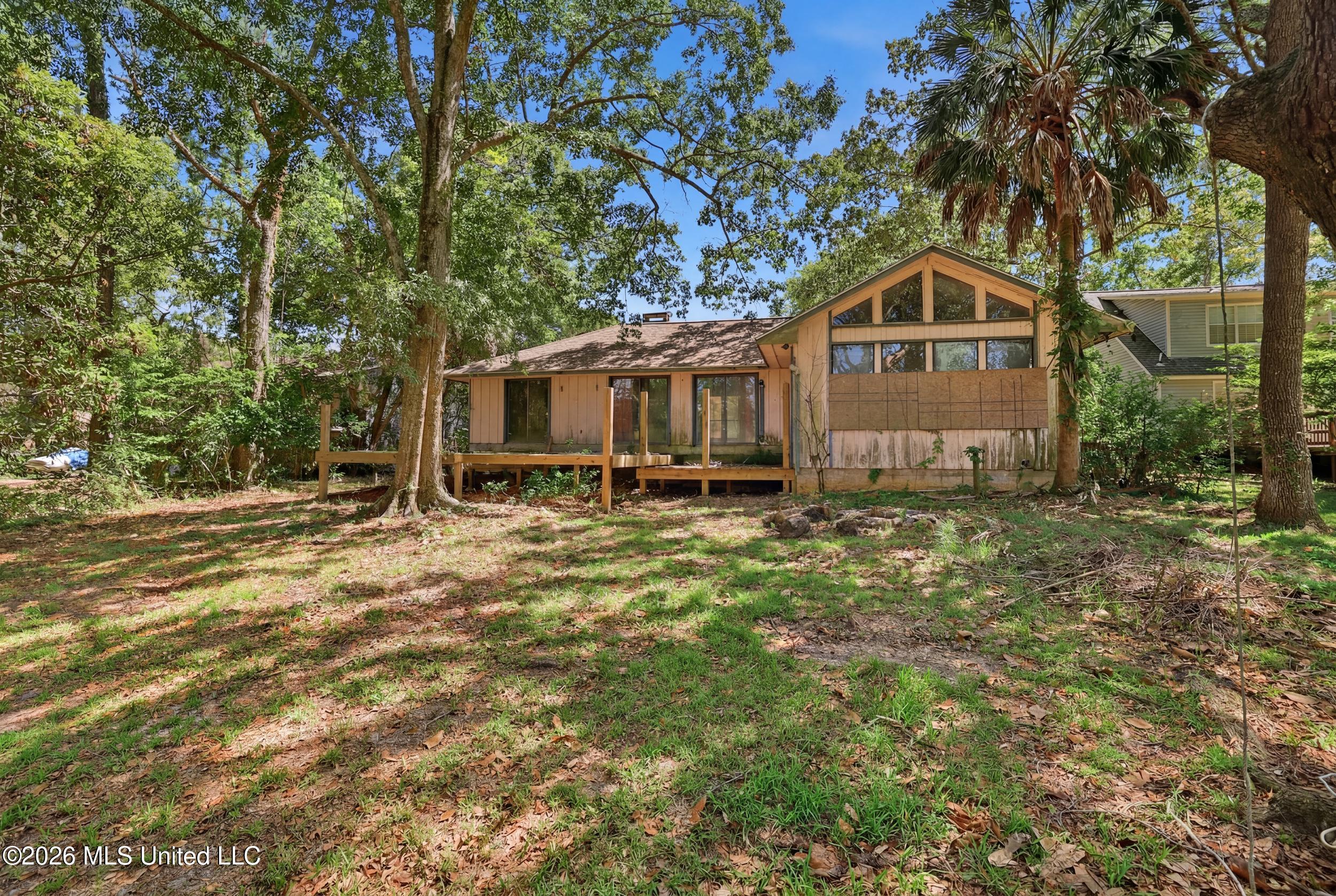 1432 Sioux Bayou Drive Property Photo 6