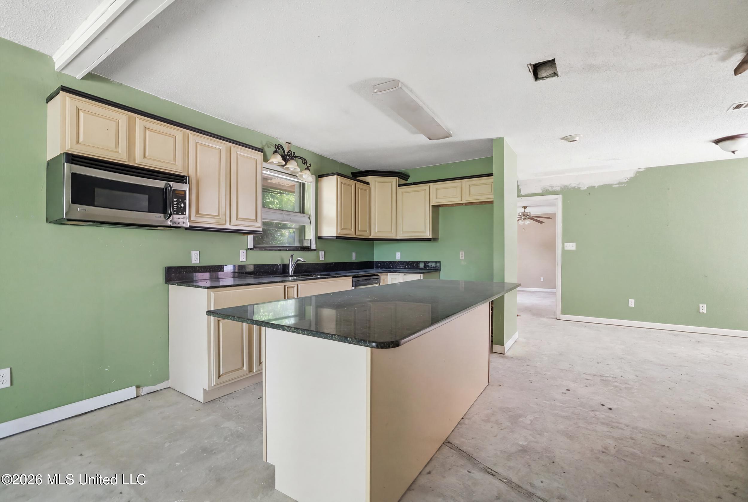 1432 Sioux Bayou Drive Property Photo 10