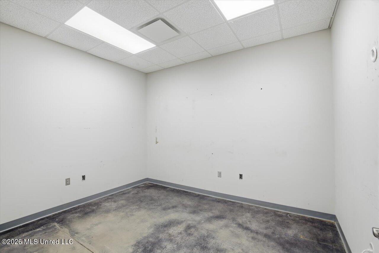 1505 Industrial Drive Property Photo 14