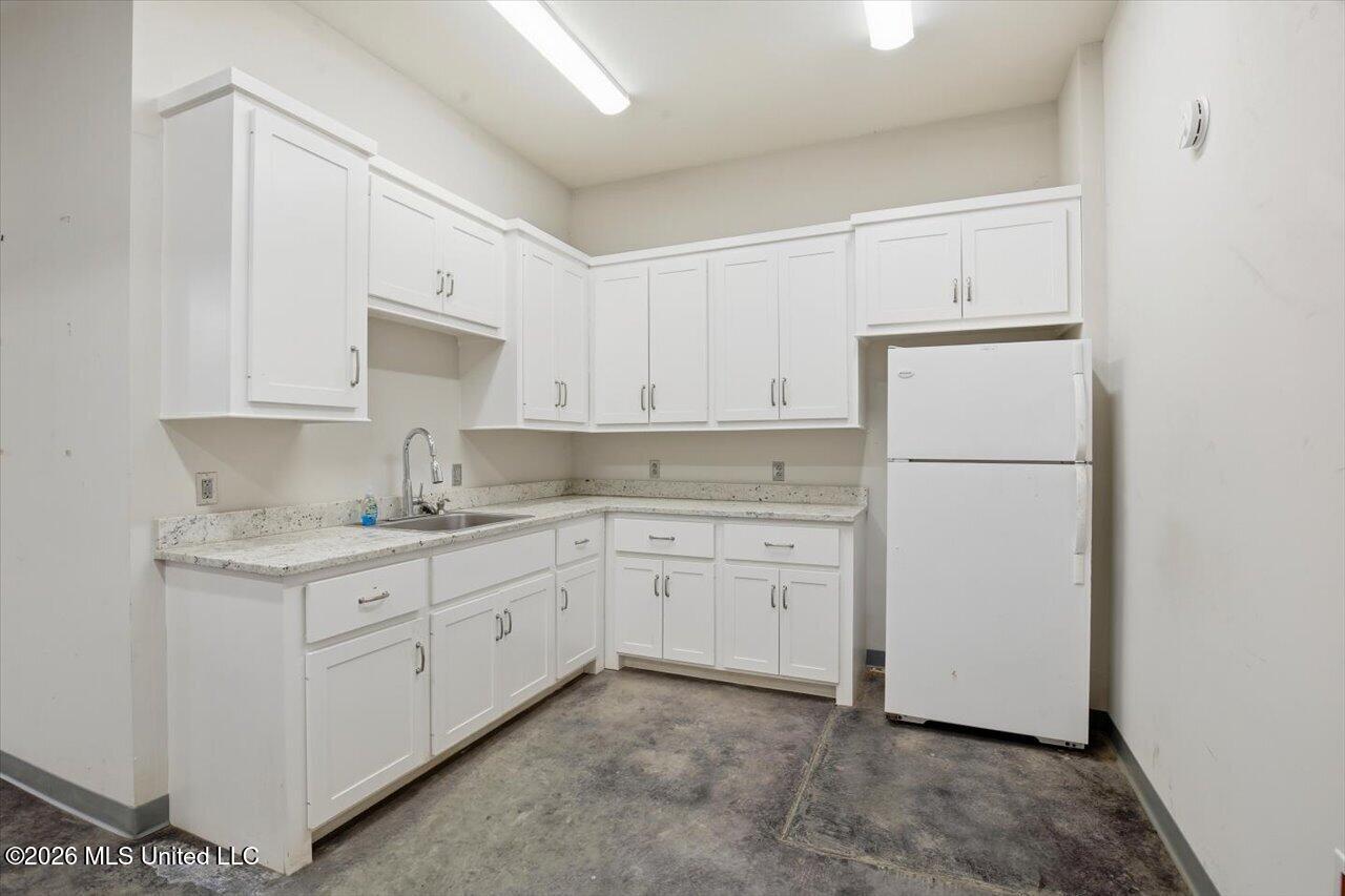 1505 Industrial Drive Property Photo 18