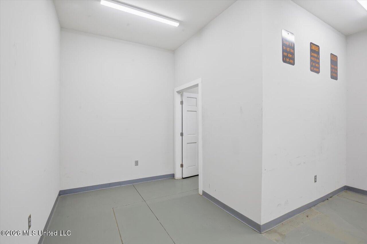 1505 Industrial Drive Property Photo 39