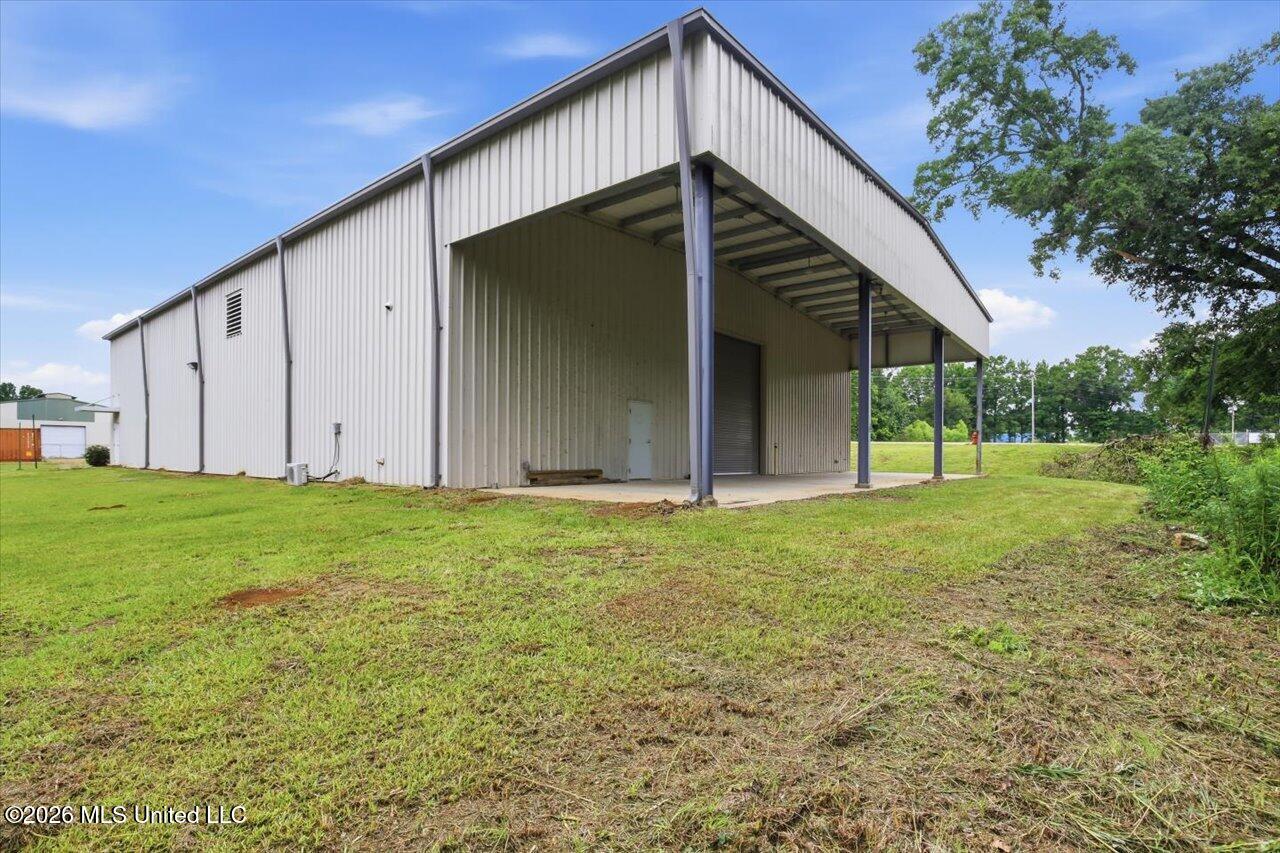 1505 Industrial Drive Property Photo 42