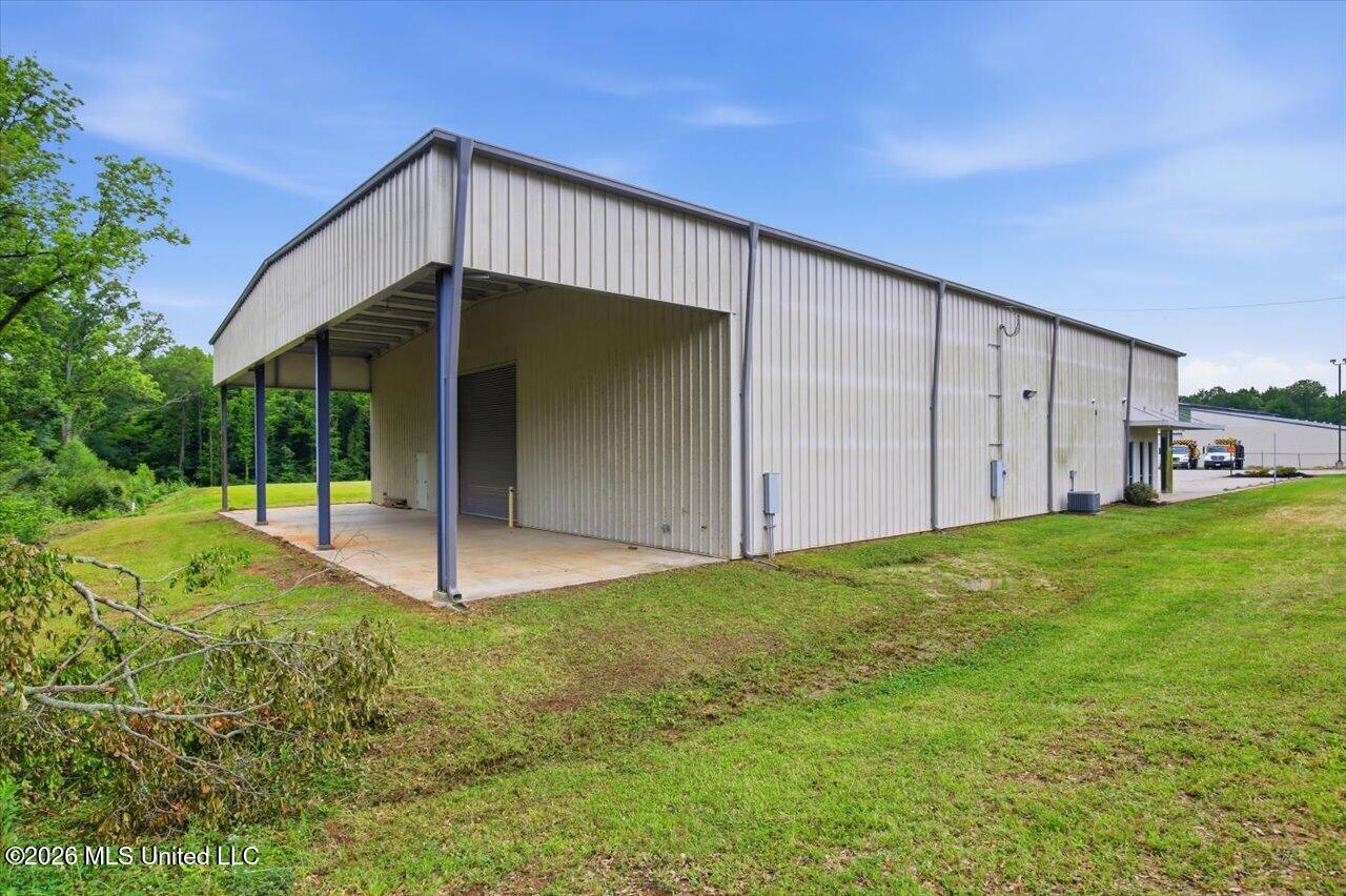 1505 Industrial Drive Property Photo 44