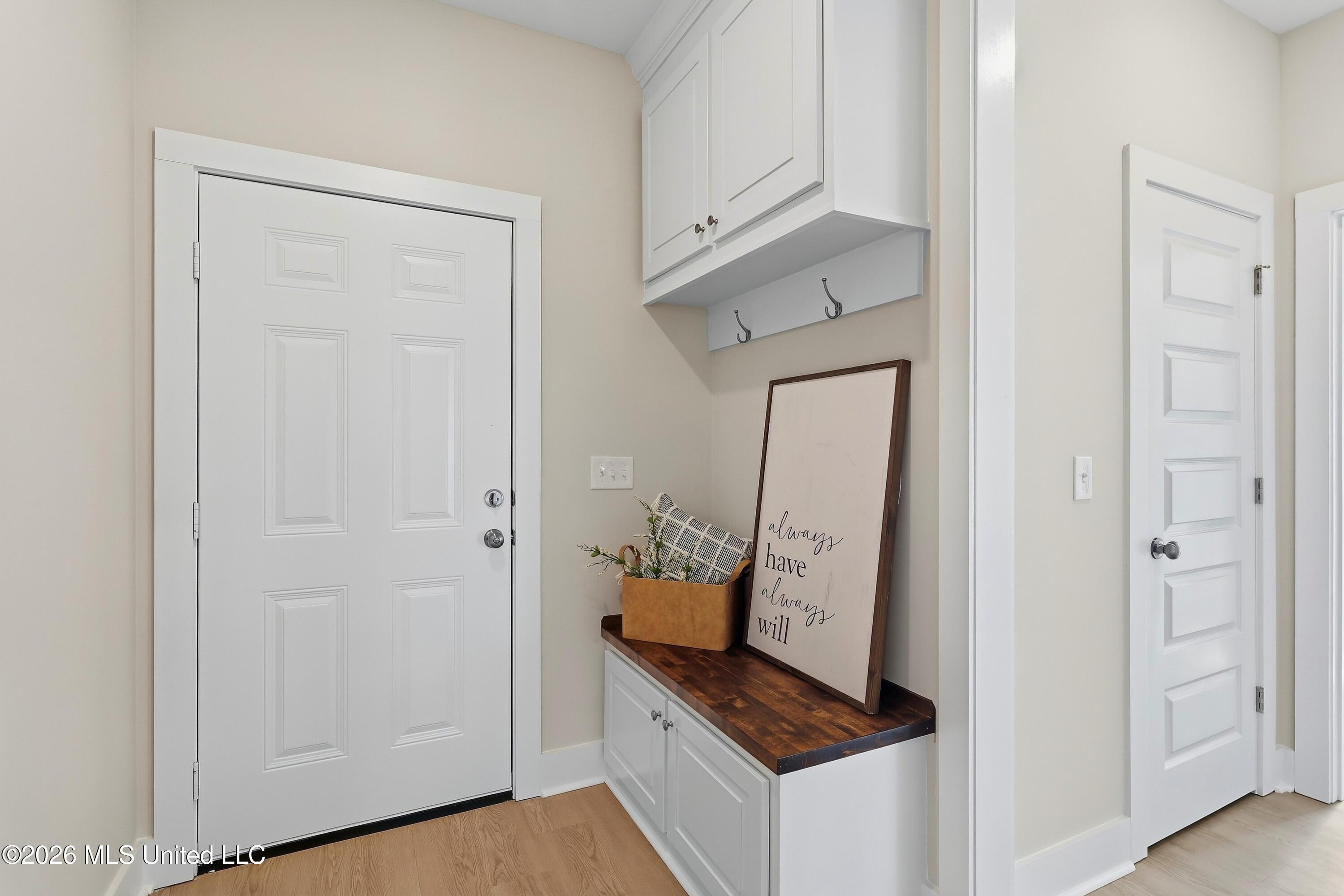 214 New Haven Lane Property Photo 16