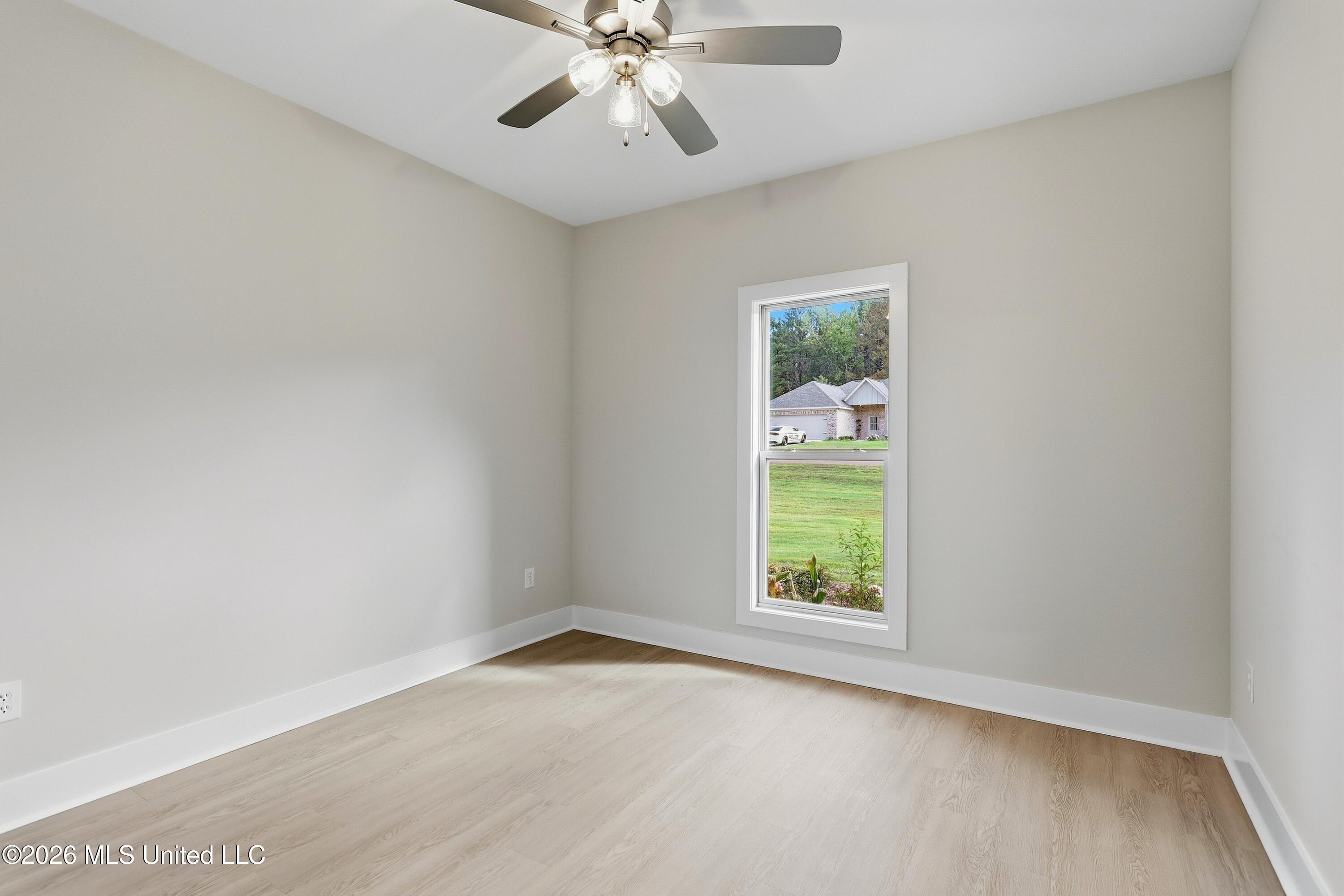 214 New Haven Lane Property Photo 24
