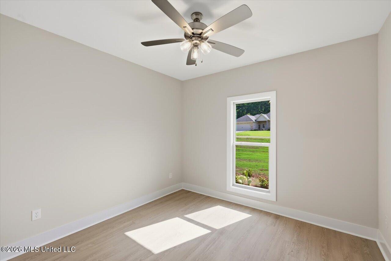 214 New Haven Lane Property Photo 27