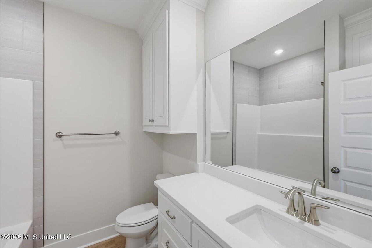 214 New Haven Lane Property Photo 28