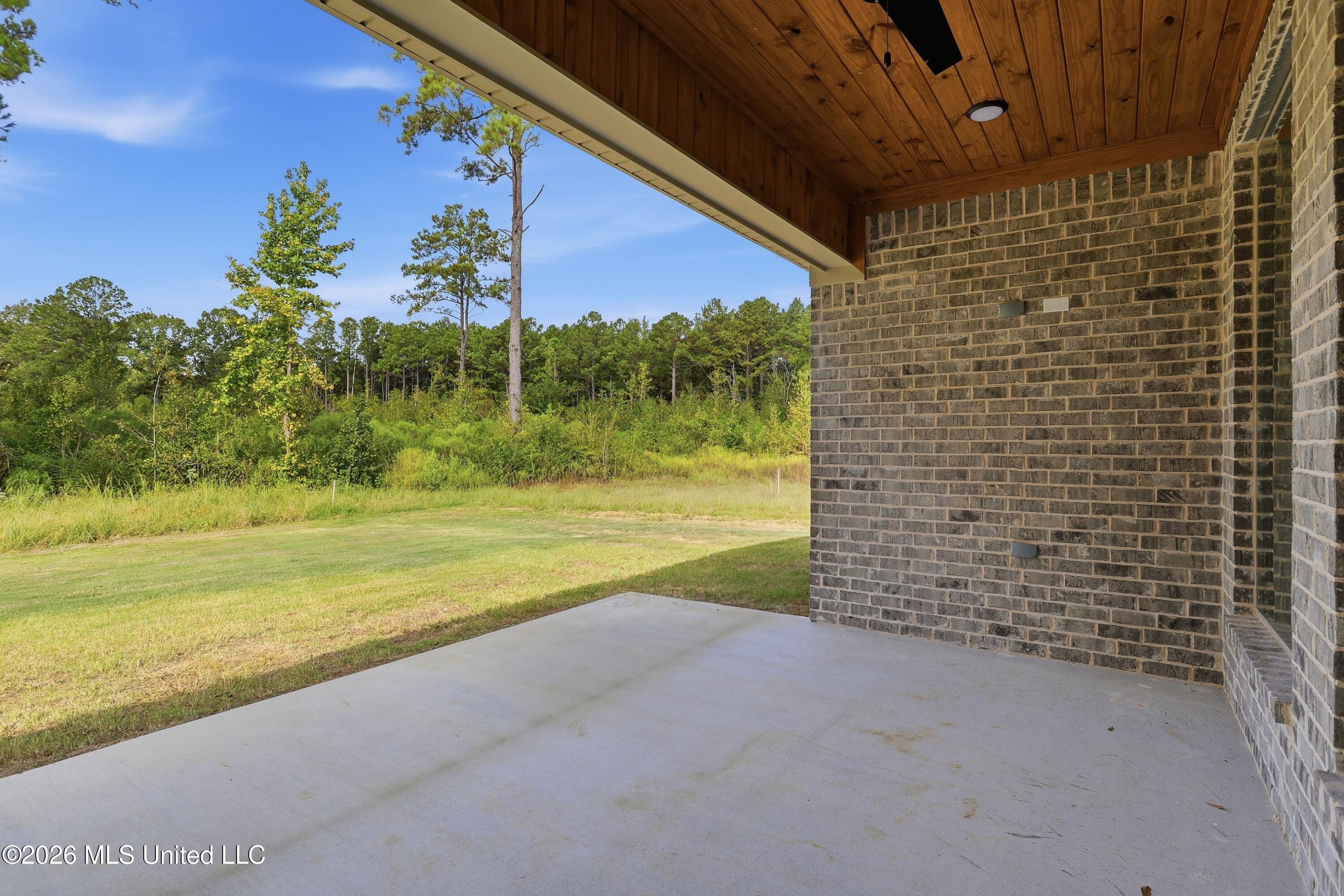 214 New Haven Lane Property Photo 28