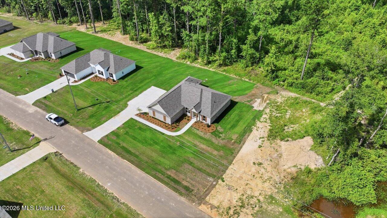 214 New Haven Lane Property Photo 41