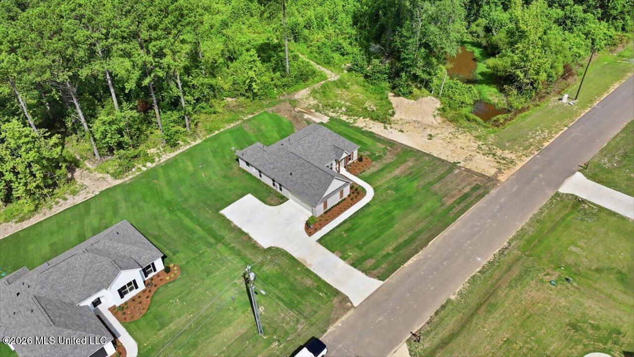 214 New Haven Lane Property Photo 43