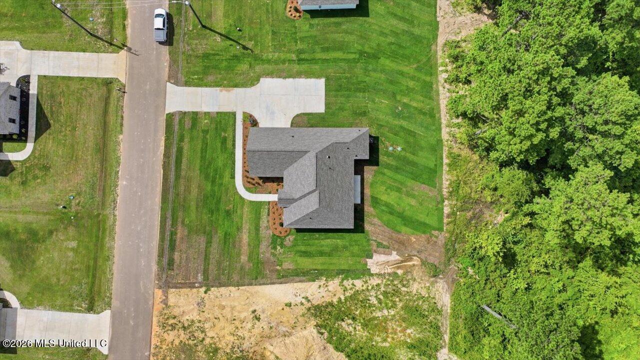 214 New Haven Lane Property Photo 54