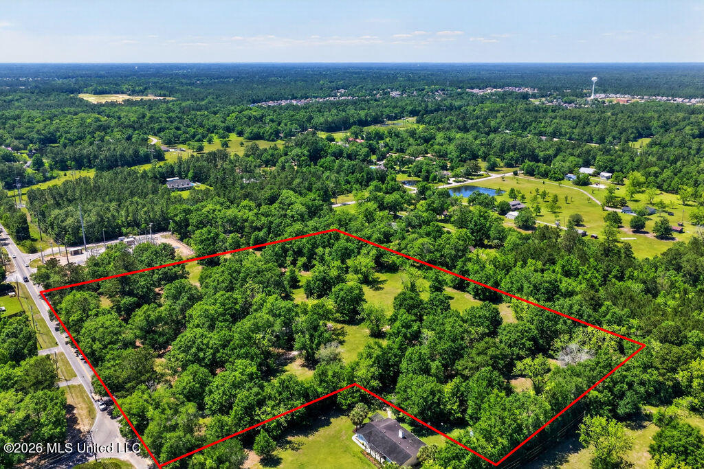 12204 O'neal Road Property Photo 1