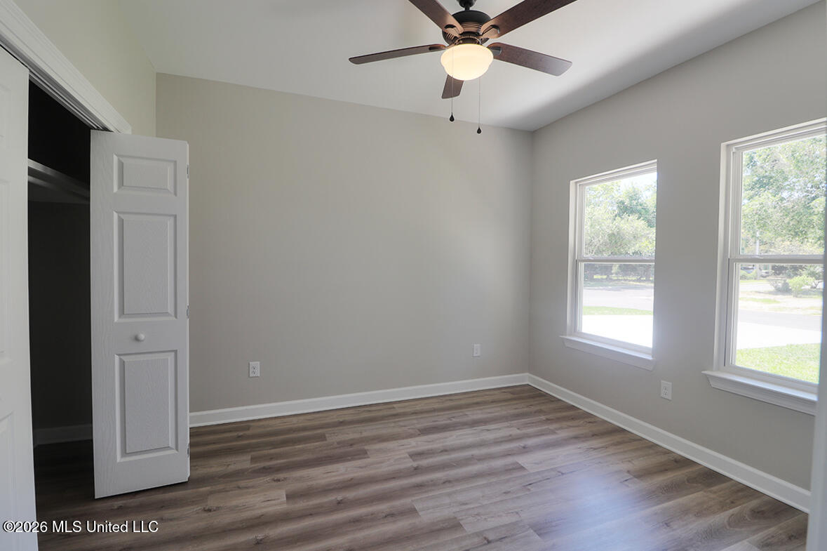 166 Daisy Street Property Photo 10
