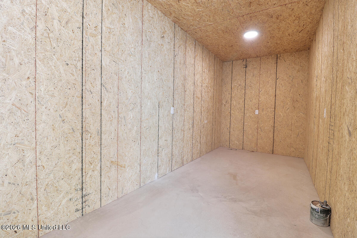 166 Daisy Street Property Photo 15