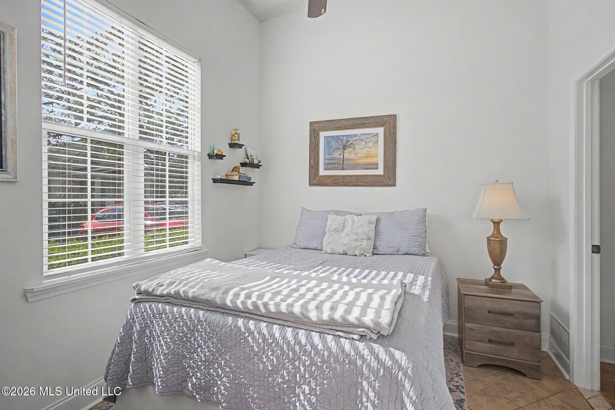 1521 Roberts Avenue Property Photo 12