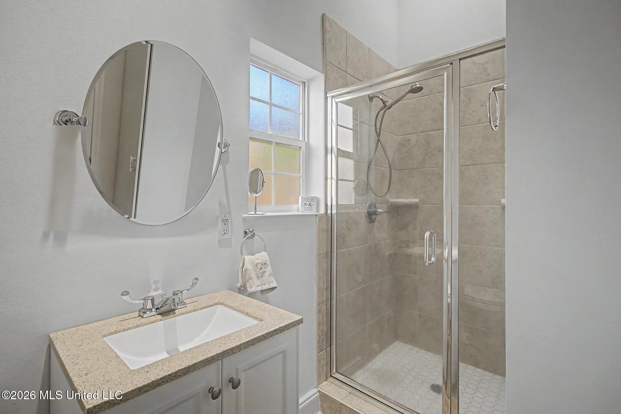 1521 Roberts Avenue Property Photo 13