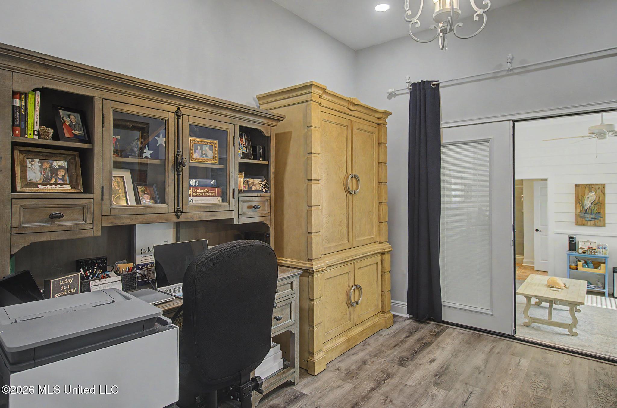 1521 Roberts Avenue Property Photo 16