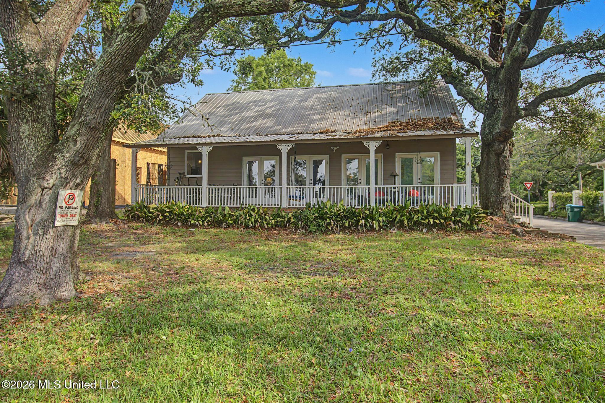 1521 Roberts Avenue Property Photo 21
