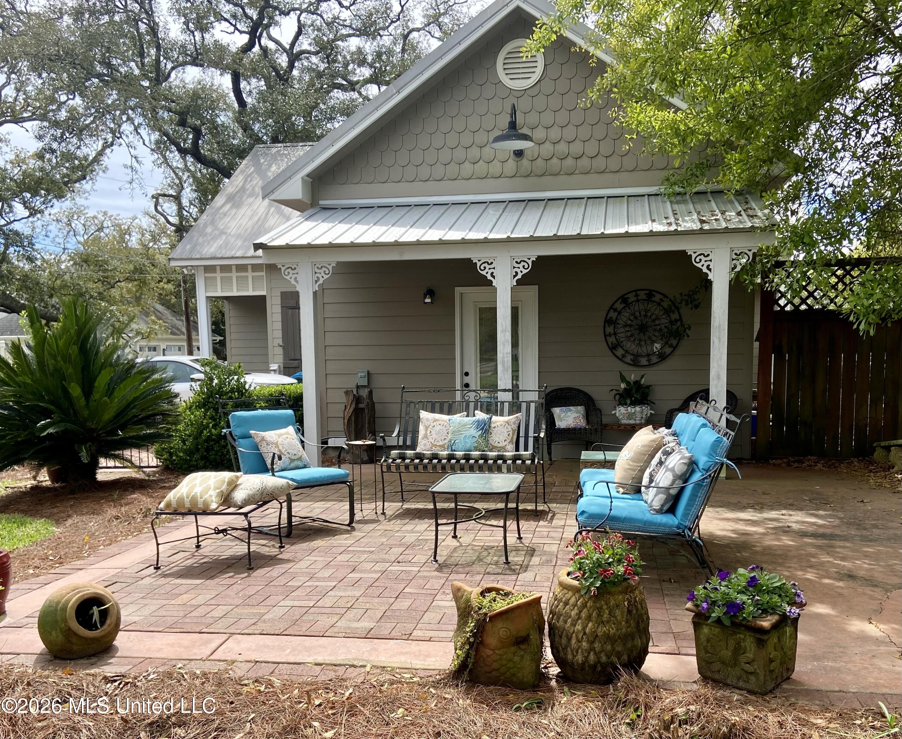 1521 Roberts Avenue Property Photo 24