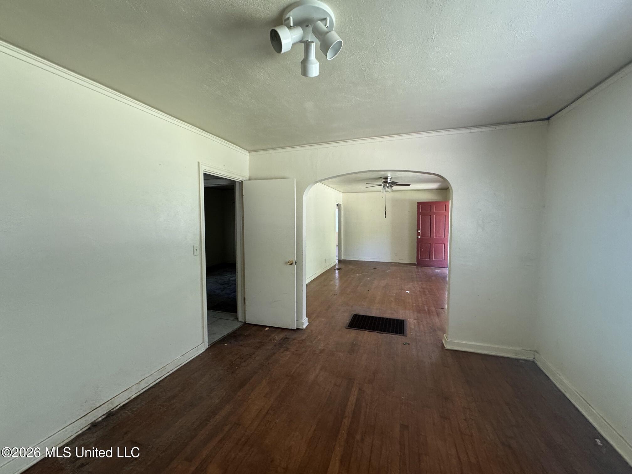 3330 Charleston Drive Property Photo 5