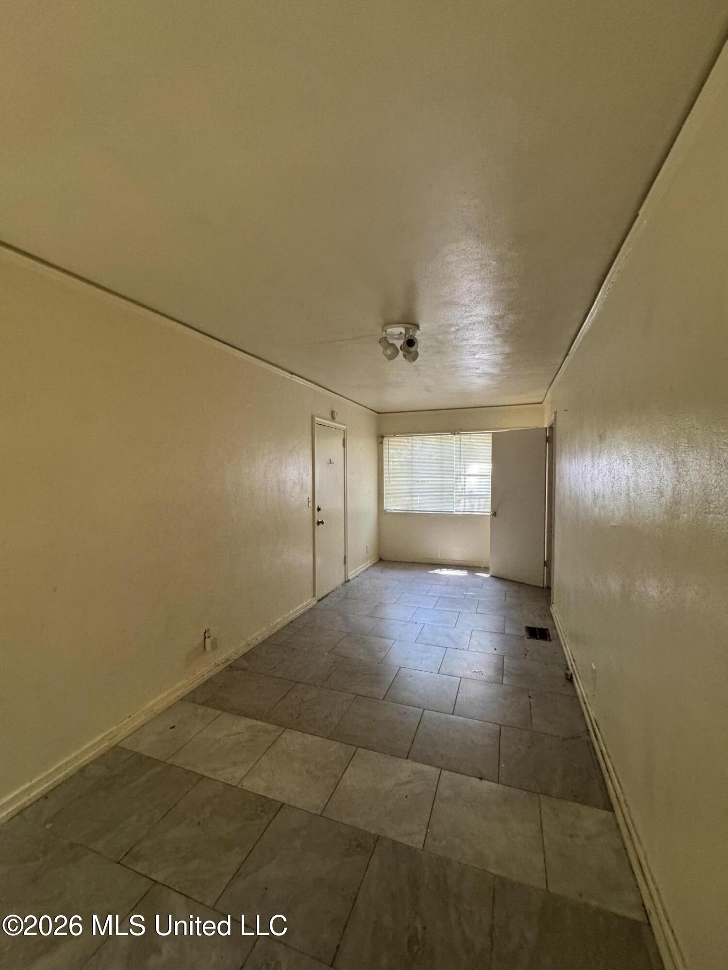 3330 Charleston Drive Property Photo 9
